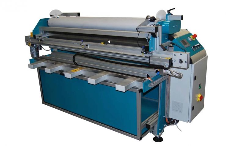 Automatic cutting machines
